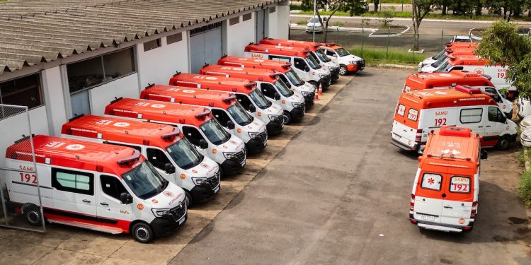 Saúde do DF abre concurso com 300 vagas e salários de R$ 4 mil