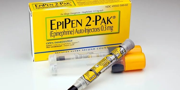 Anvisa proíbe caneta de adrenalina vendida sem registro no Brasil