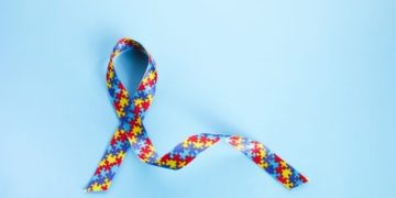 2,4 milhões de pessoas com autismo: veja como apoiar os filhos