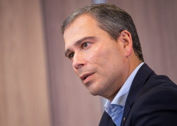 Ex-presidente do BRB, Paulo Henrique Costa troca advogado após prisão