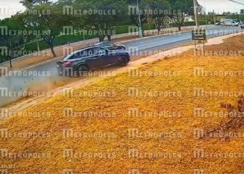 Exclusivo: playboys fazem racha no Lago Sul, detonam BMWs e garotas ficam feridas. Veja vídeo