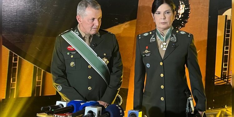 “Está se cumprindo a missão”, diz primeira mulher general do Exército