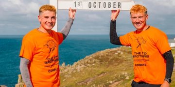 Irmãos com alto risco de demência correm 32 maratonas na Irlanda