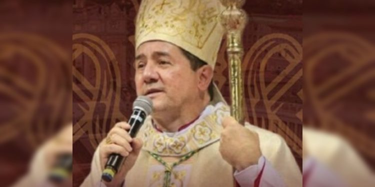 Golpistas usam nome de arcebispo para pedir dinheiro para pagar ônibus