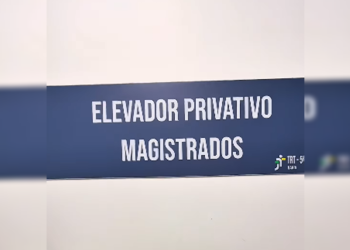 Elevador da discórdia: acesso exclusivo a magistrados gera revolta. Veja vídeo