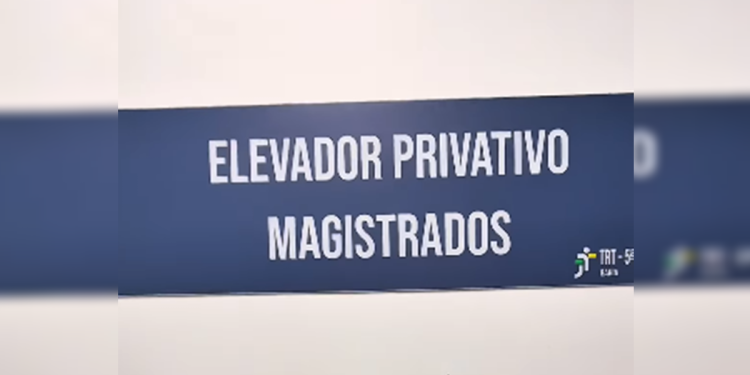 Elevador da discórdia: acesso exclusivo a magistrados gera revolta. Veja vídeo