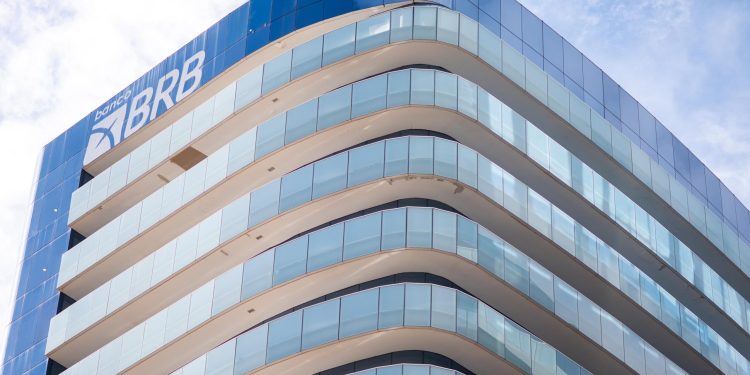 BRB adquiriu ativo de R$ 341 milhões do Master com garantia de R$ 30 milhões e avalista no Serasa