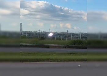 Subestação pega fogo após curto-circuito e deixa moradores sem luz. Veja vídeo