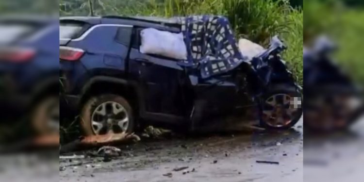 Professora e dentista do DF morrem em acidente grave com caminhão