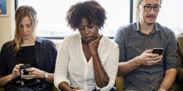 Por que acreditamos em fake news? Entenda o ciclo da desinformação