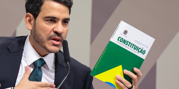 Messias rejeitado: veja como votaram senadores do DF