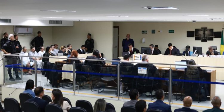 Bate-boca no júri: defesa ataca promotor ao citar crime da 113 Sul