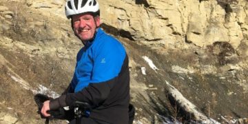 Mesmo sem fumar, homem descobre câncer de pulmão em estágio avançado