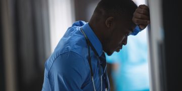 “Luto é legítimo”, afirma psicóloga sobre saúde mental de oncologistas