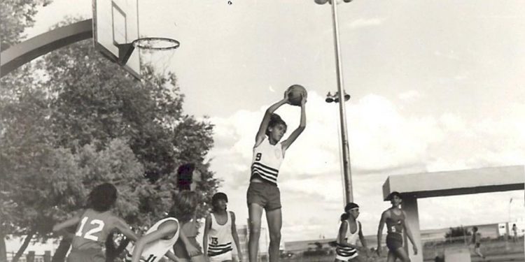 Clube onde Oscar iniciou a carreira: “Nome que transcende o esporte”