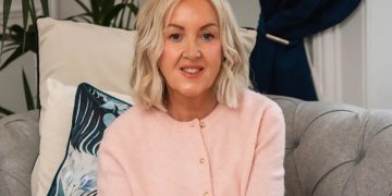 Mulher ignora sangramento por anos e descobre câncer avançado