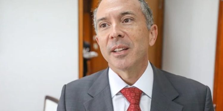 Após oito meses no cargo, procurador-geral do DF pede demissão