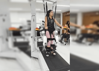 Paraplégica após acidente, jovem pede na Justiça acesso a polilaminina