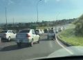 Motoristas ficam mais de 1 hora presos em congestionamento na Ponte JK. Veja vídeo