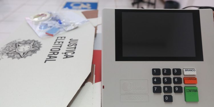 Título de eleitor: prazo para regularização termina em um mês