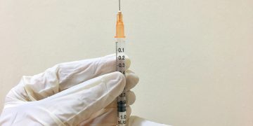 Diante da alta de casos, por que é essencial tomar a vacina da gripe