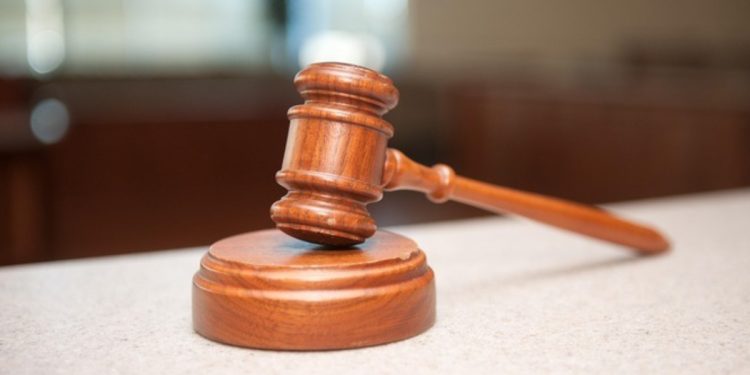 Homem que xingou pedreiro de “preto nojento” é condenado pela Justiça