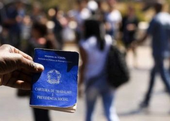 DF fecha a semana com 942 vagas e salários de até R$ 3,9 mil