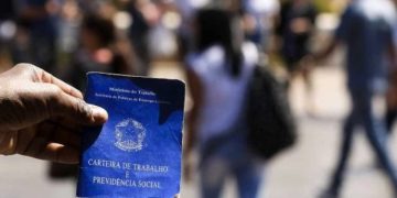 DF fecha a semana com 942 vagas e salários de até R$ 3,9 mil