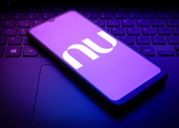Dívida de R$ 12 mil vira R$ 788 mil e cliente denuncia Nubank