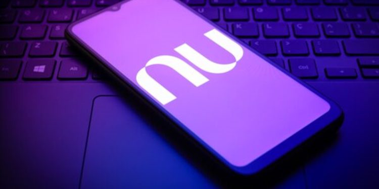 Dívida de R$ 12 mil vira R$ 788 mil e cliente denuncia Nubank