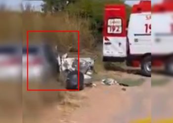 Casal morre após grave acidente na BR-020; carros bateram de frente. Veja vídeo