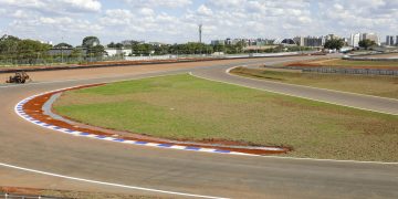 Inscrições para treino de corrida de rua no autódromo chegam a 800