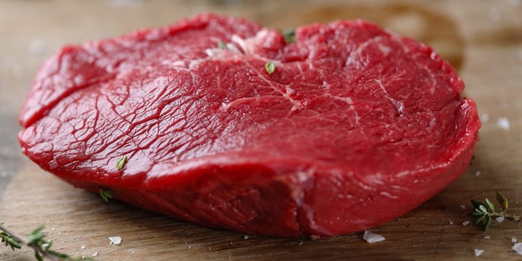 Comer carne vermelha pode aumentar o risco de diabetes tipo 2?