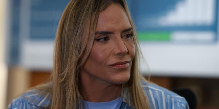 Celina Leão é internada em hospital de Brasília com dor torácica aguda