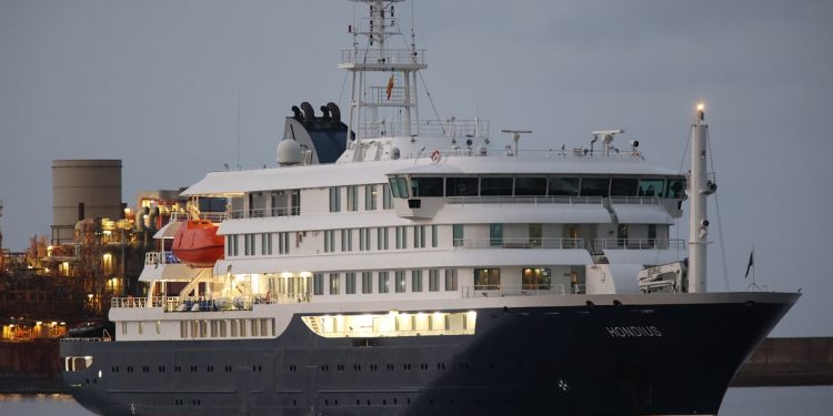 OMS confirma cepa de 8 dos 11 casos de hantavírus em cruzeiro