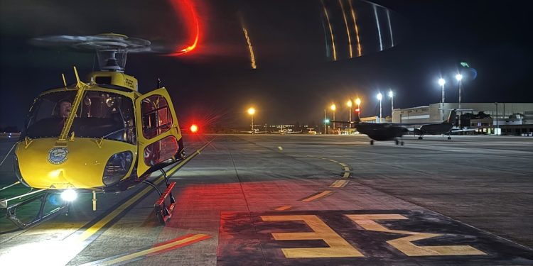 Helicóptero do Detran rasga o céu do DF para levar coração a paciente. Veja vídeo