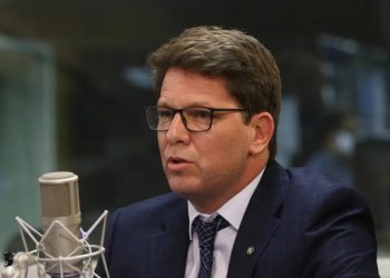 “Até cafezinho tem nota”, diz Mario Frias sobre filme de Bolsonaro que recebeu R$ 61 milhões de Vorcaro