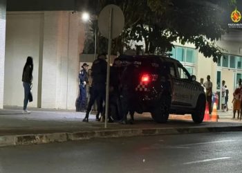 Homem agride ex-companheira com socos e golpes de capacete no DF
