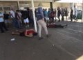 Confusão em frente restaurante comunitário termina com esfaqueamento. Veja vídeo