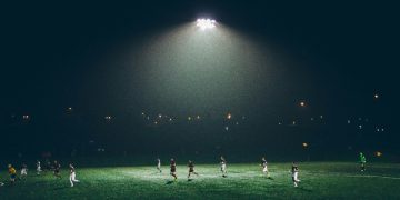 Atleta de fim de semana: futebol pode ser arriscado para sedentários