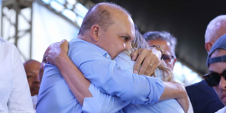 Ibaneis envia mensagem para Celina após internação