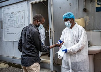 OMS sobe o nível de risco do surto de ebola para “muito alto”