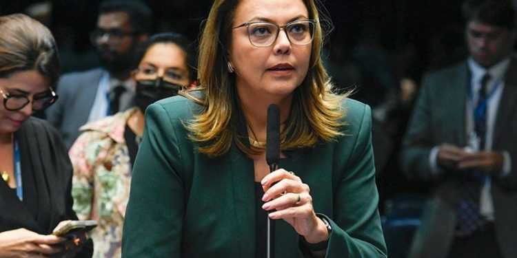 Senadora do DF e Galípolo falam sobre situação de servidores do BRB