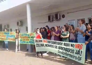Servidores fazem protesto e pedem reabertura de leitos de UTI do HRG. Veja vídeo