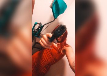 Cabelos de fogo, dinheiro e armas: a vida explosiva da “Ruiva do Job” presa no DF