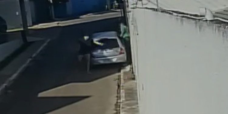 Vítima de tiros após briga com vizinho está intubada e em estado grave