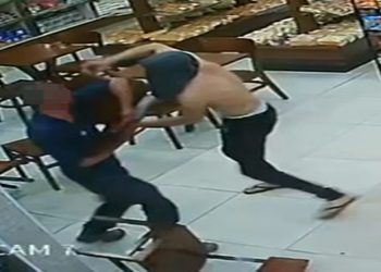 Dupla que esfaqueou homem em padaria no DF após dar carona é presa. Veja vídeo