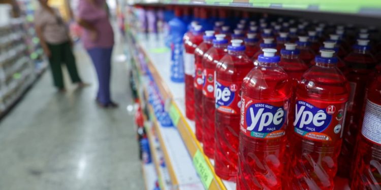 Unilever denunciou contaminação em produtos Ypê antes de suspensão