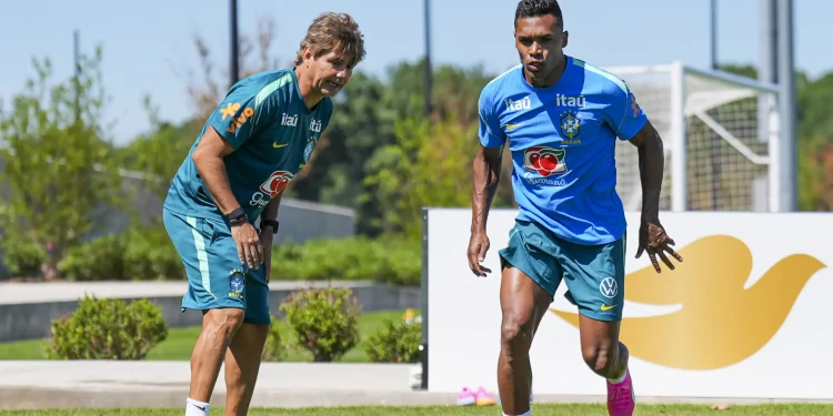 Veja galeria de fotos do treino da Seleção Brasileira neste sábado
