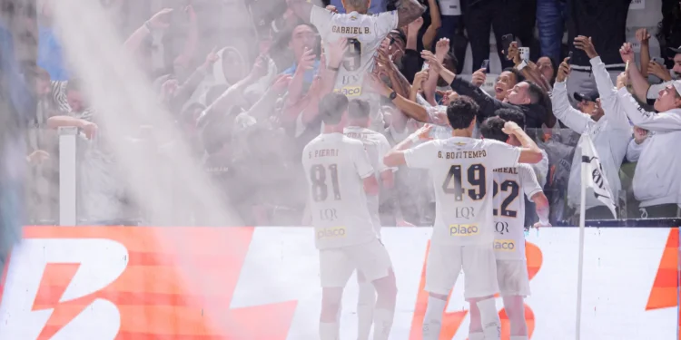 Torcedores elegem Gabigol como o principal destaque do Santos no primeiro semestre